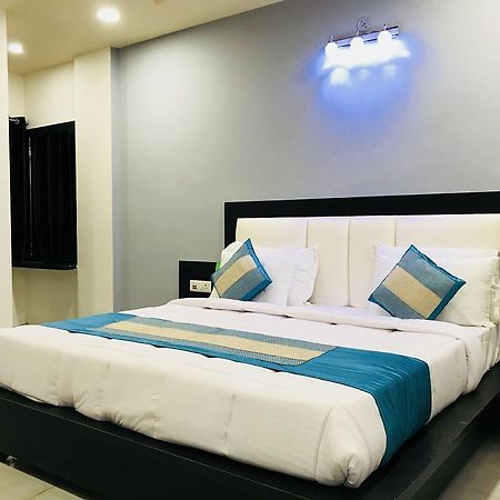 Aaradhya Residency Hotel Agra  Ngoại thất bức ảnh