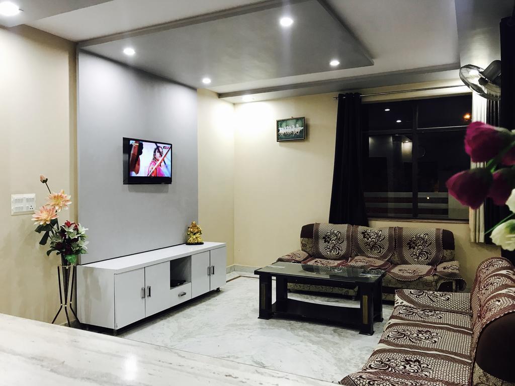 Aaradhya Residency Hotel Agra  Ngoại thất bức ảnh