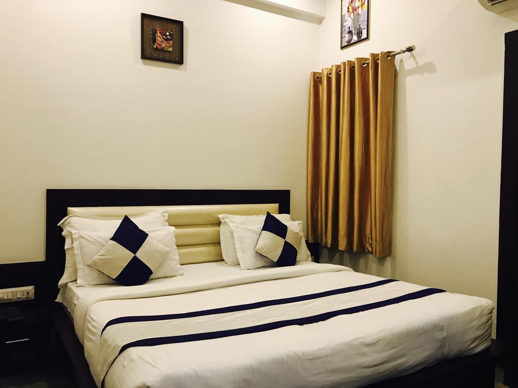 Aaradhya Residency Hotel Agra  Ngoại thất bức ảnh