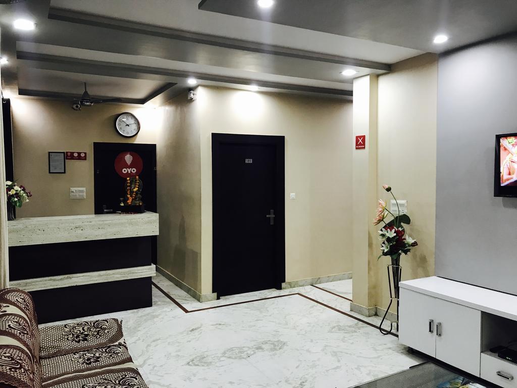 Aaradhya Residency Hotel Agra  Ngoại thất bức ảnh