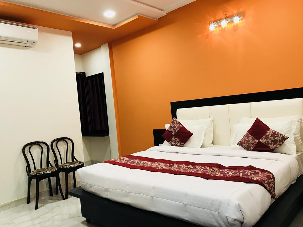 Aaradhya Residency Hotel Agra  Ngoại thất bức ảnh