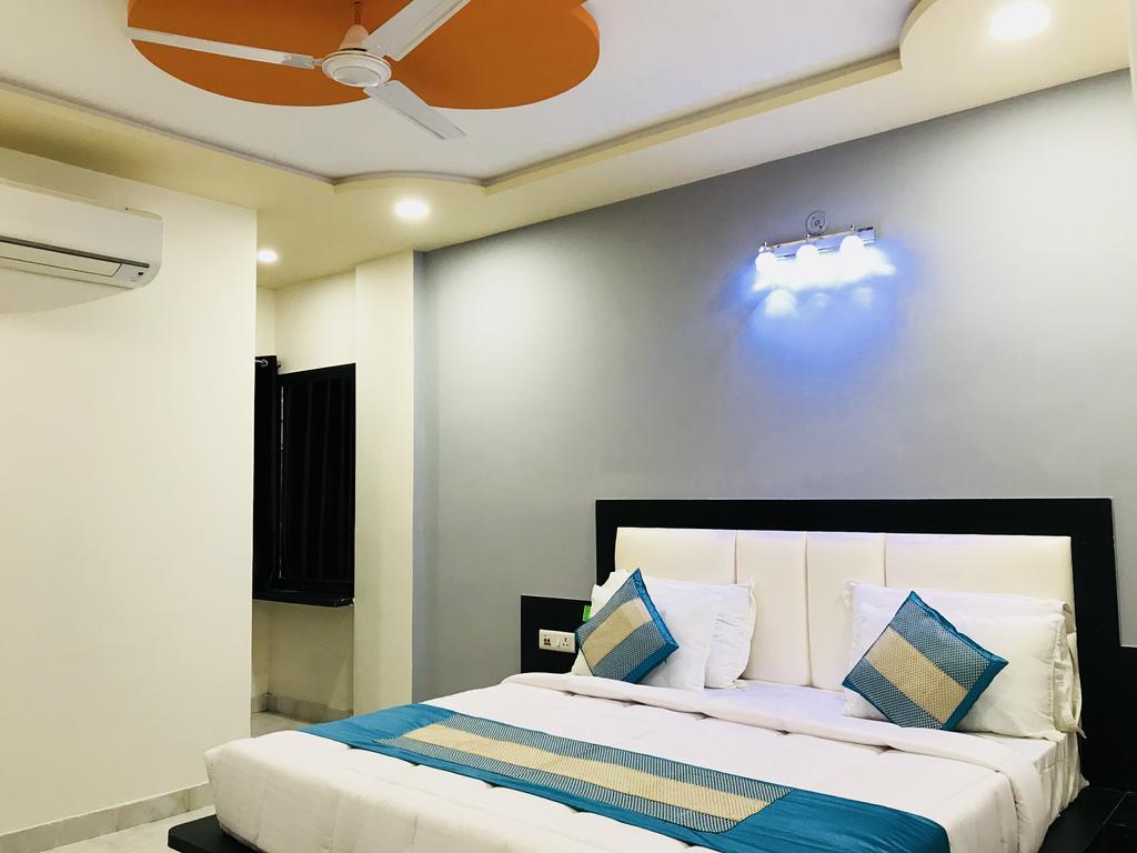 Aaradhya Residency Hotel Agra  Ngoại thất bức ảnh