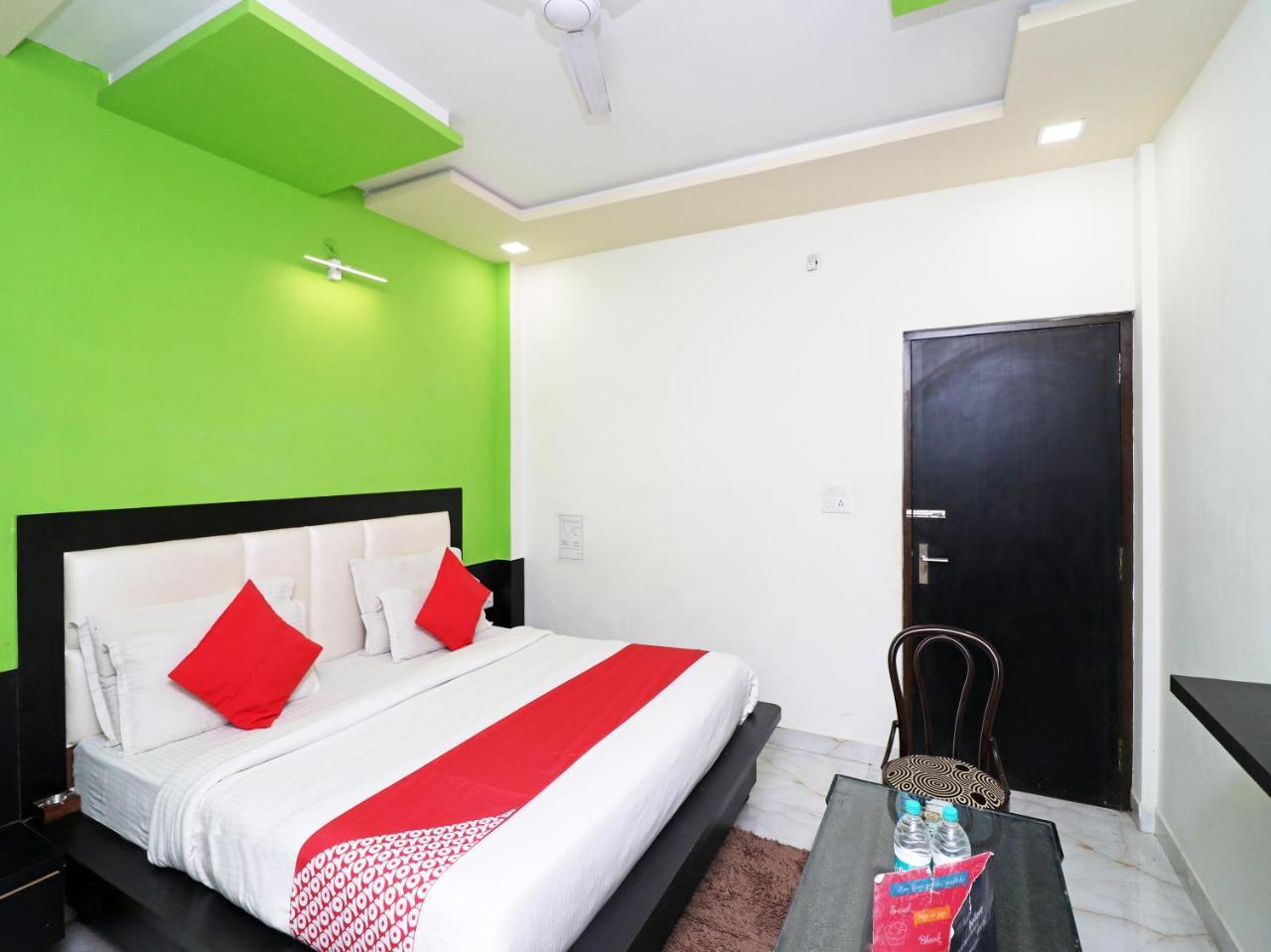 Aaradhya Residency Hotel Agra  Ngoại thất bức ảnh