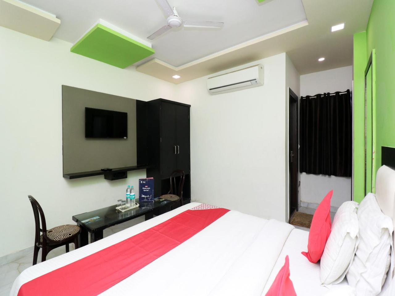 Aaradhya Residency Hotel Agra  Ngoại thất bức ảnh