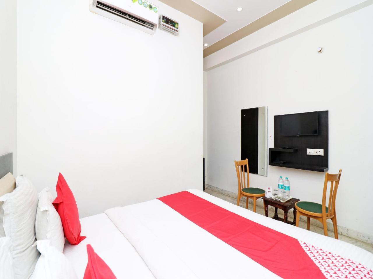 Aaradhya Residency Hotel Agra  Ngoại thất bức ảnh
