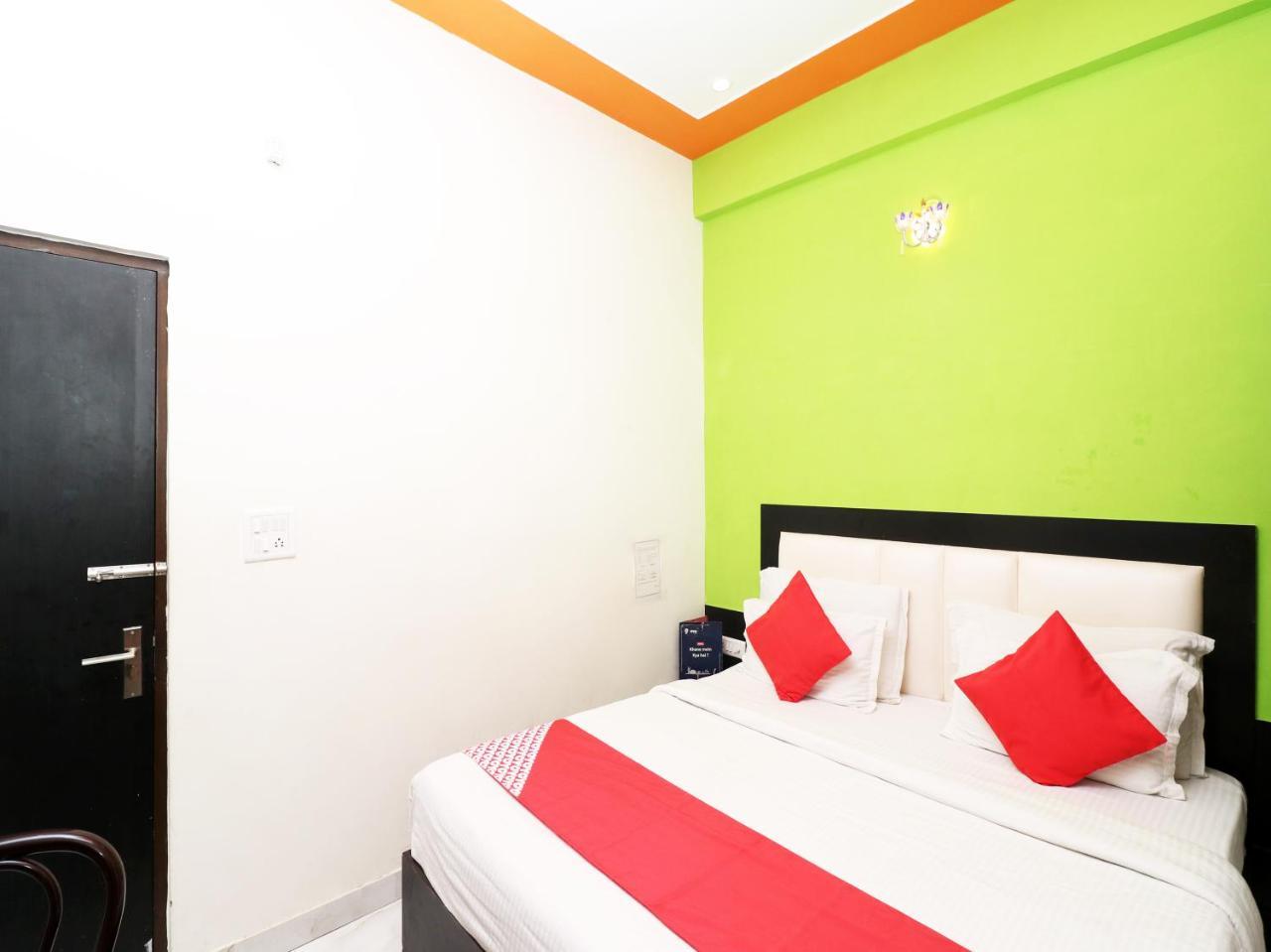 Aaradhya Residency Hotel Agra  Ngoại thất bức ảnh