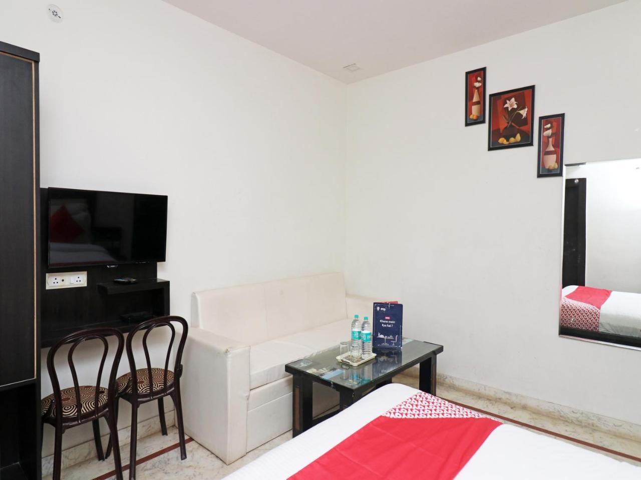 Aaradhya Residency Hotel Agra  Ngoại thất bức ảnh