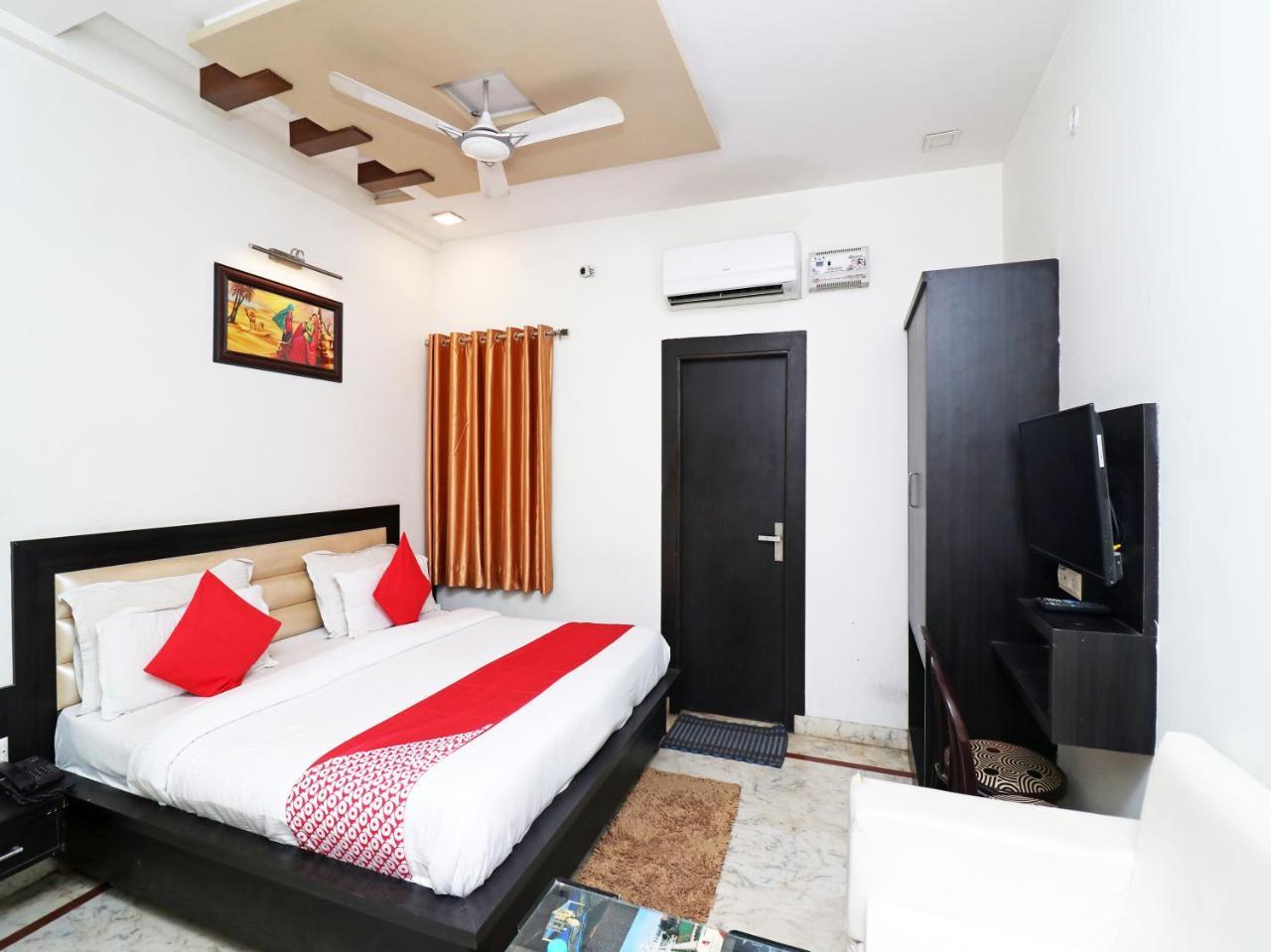 Aaradhya Residency Hotel Agra  Ngoại thất bức ảnh