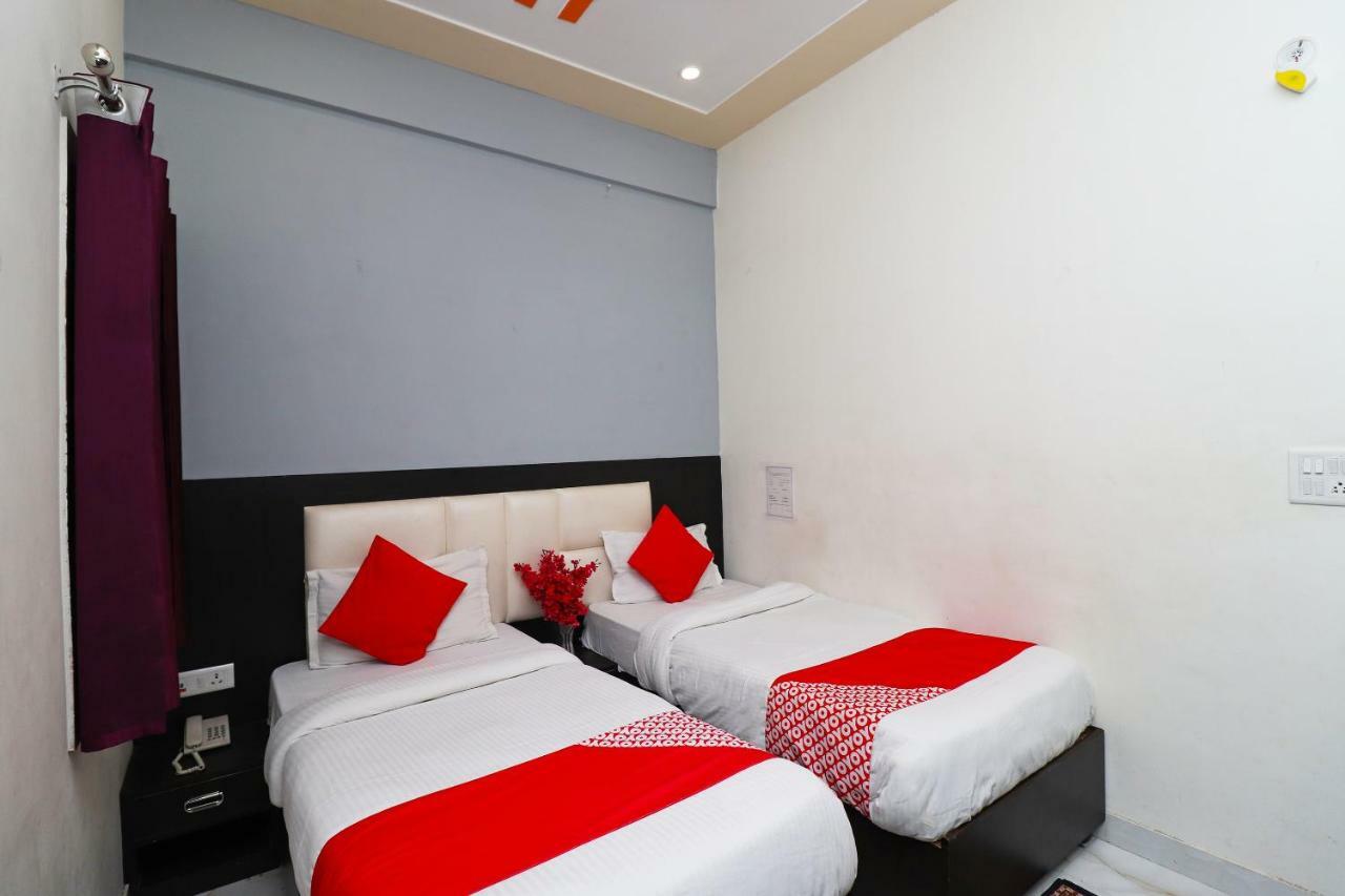 Aaradhya Residency Hotel Agra  Ngoại thất bức ảnh