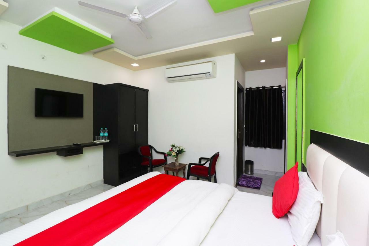 Aaradhya Residency Hotel Agra  Ngoại thất bức ảnh