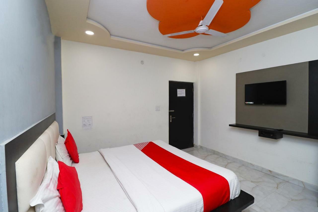 Aaradhya Residency Hotel Agra  Ngoại thất bức ảnh