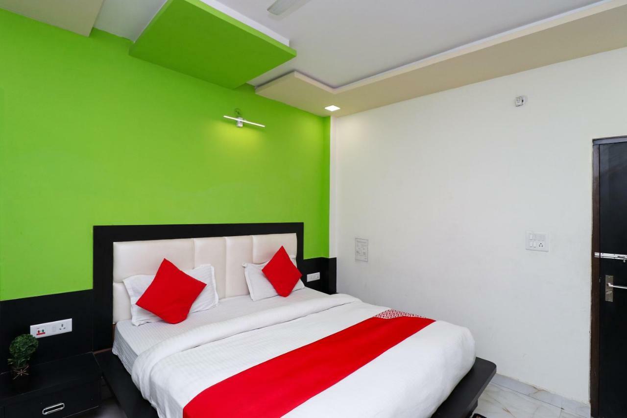 Aaradhya Residency Hotel Agra  Ngoại thất bức ảnh