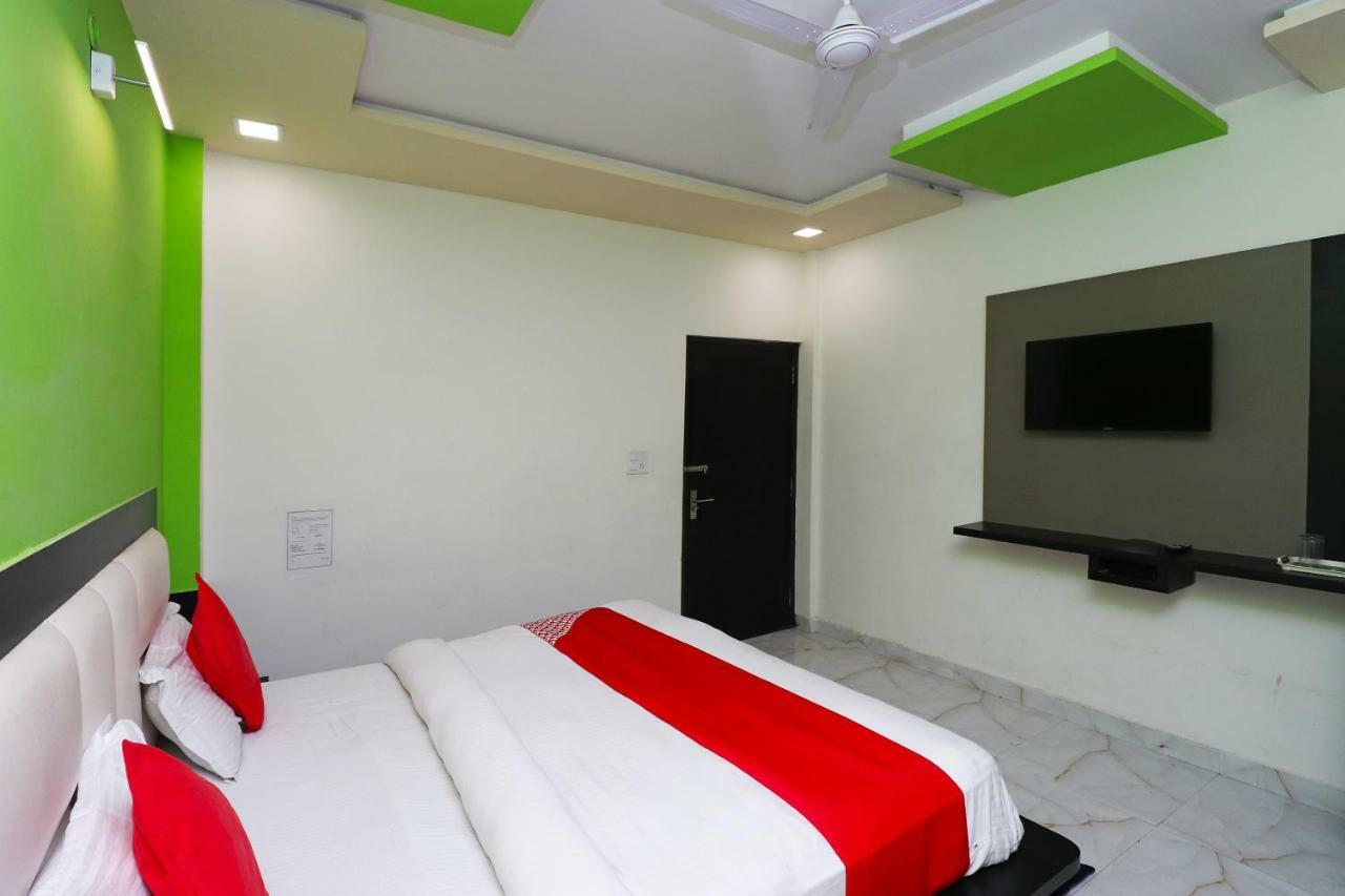 Aaradhya Residency Hotel Agra  Ngoại thất bức ảnh
