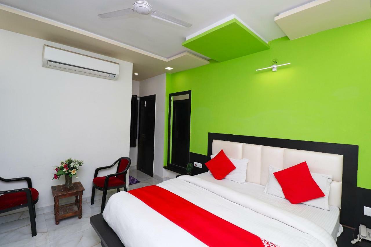 Aaradhya Residency Hotel Agra  Ngoại thất bức ảnh